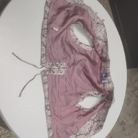 Lizsport Patterned Brown Vest - Picture 7 of 7